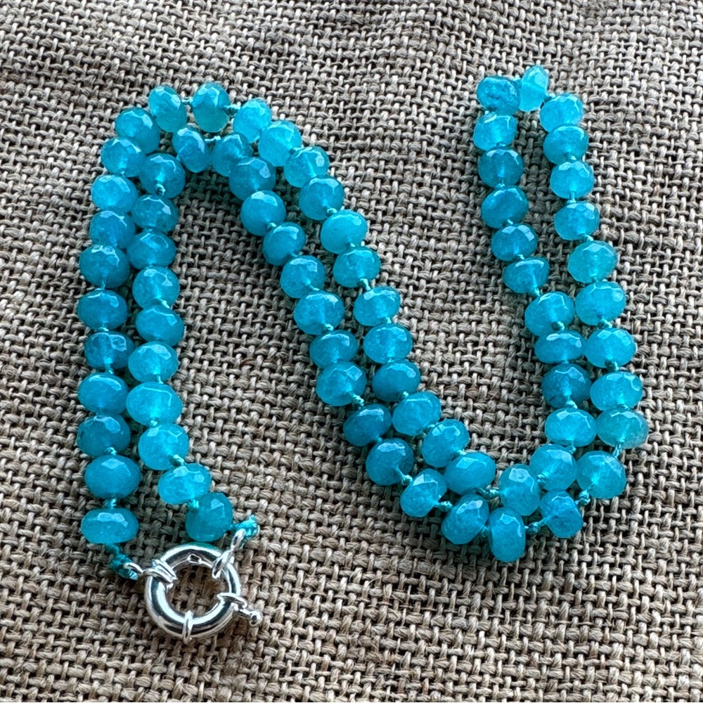 Blue Quartz Beads Hand knotted Elegant Beaded Necklace New